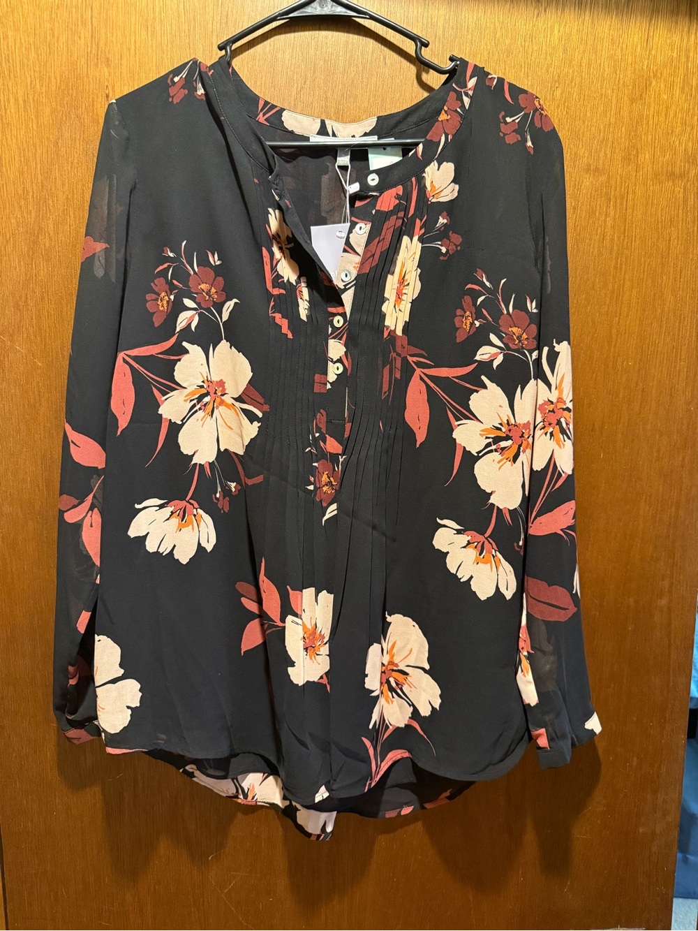 NWT Daniel Rainn Floral Pintuck Blouse Black Size M